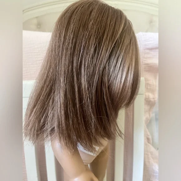 American Girl Doll 2011 with Brown Hair & Blue Eyes TM #39? - Picture 11 of 12